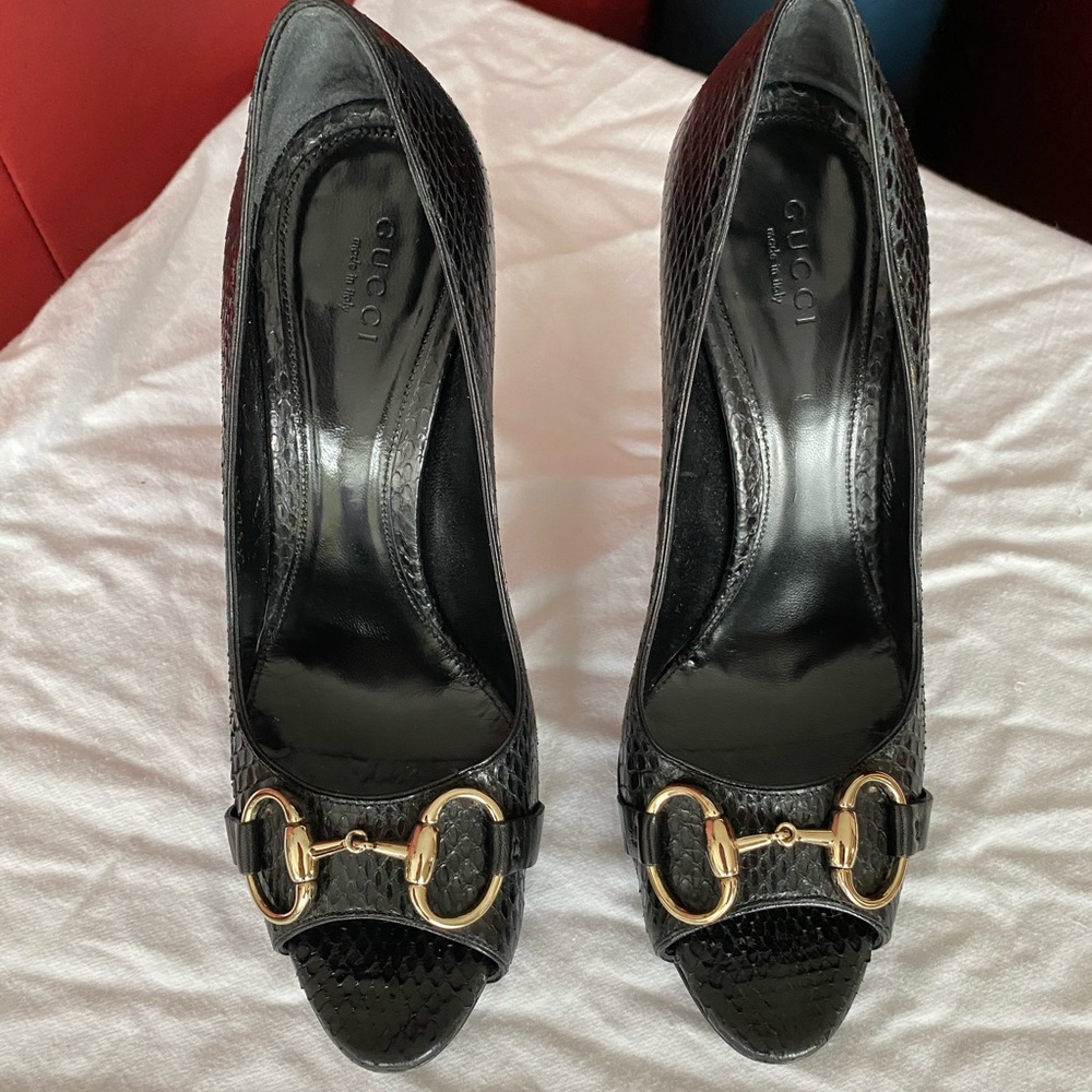 Gucci Black Python Snakeskin Pumps - image 1